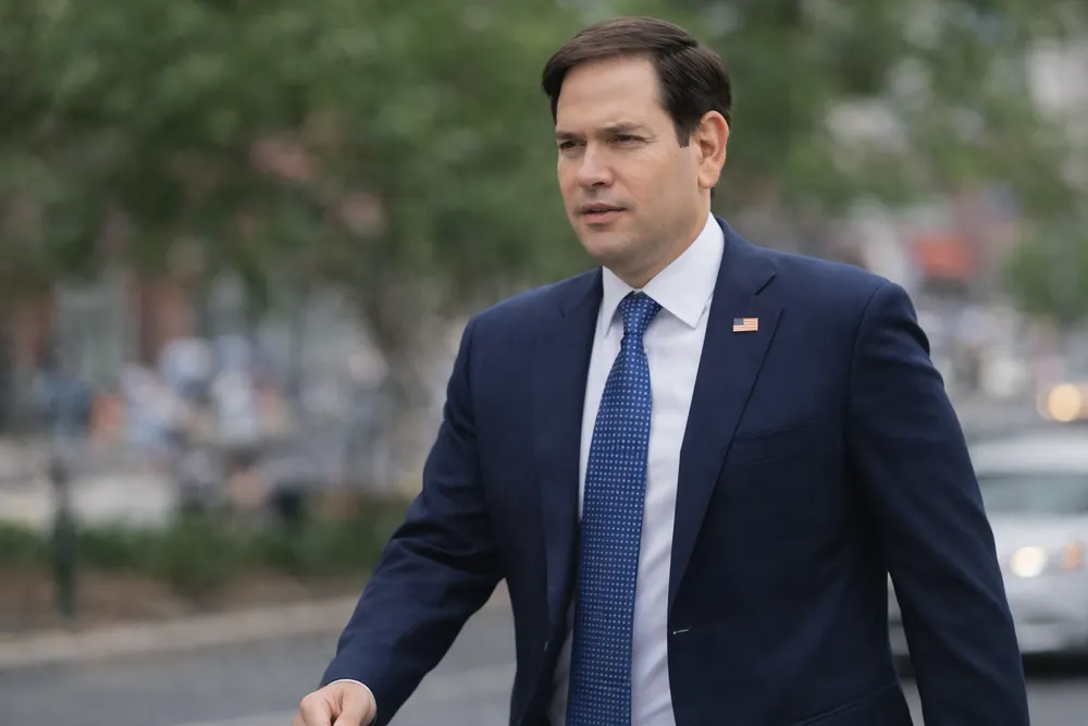 Rubio uppger att Khamenei lever