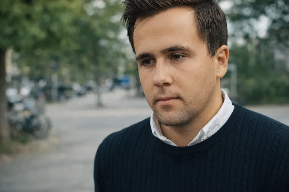 Dousa kritiserar uttalande om svenskhet