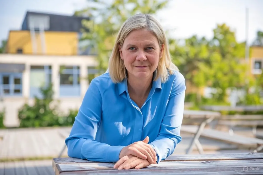 Dadgostar vill se öppning för V