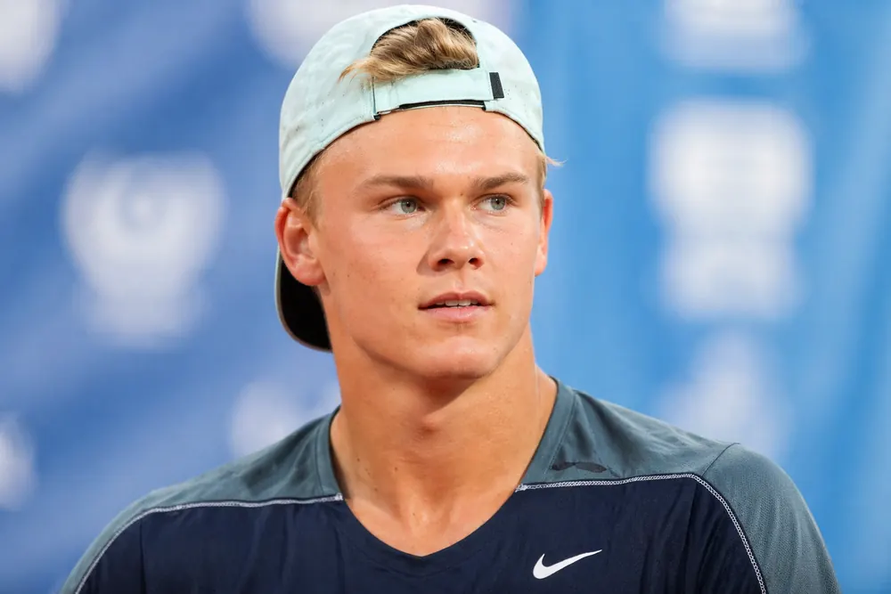 Rune missar även Wimbledon