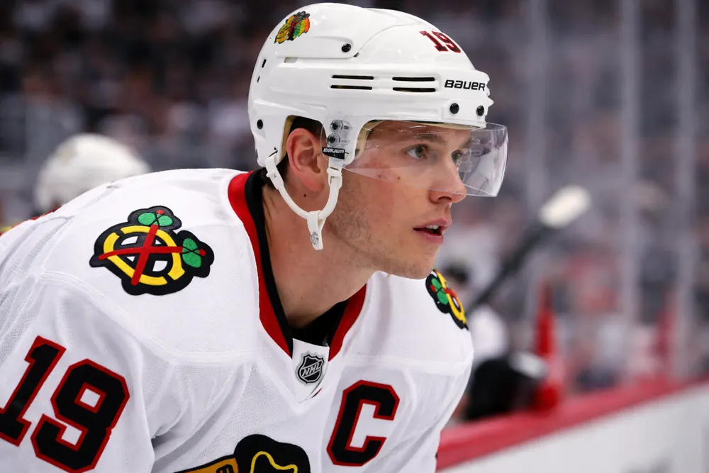Toews avslutar NHL-karriären
