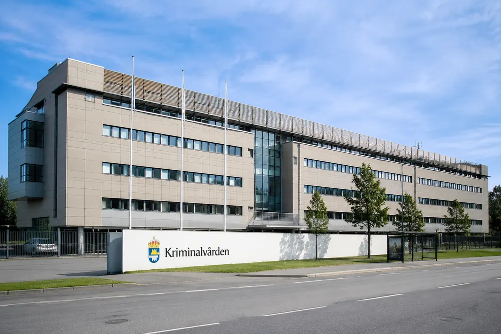 Kriminalvårdare åtalas efter dödsfall
