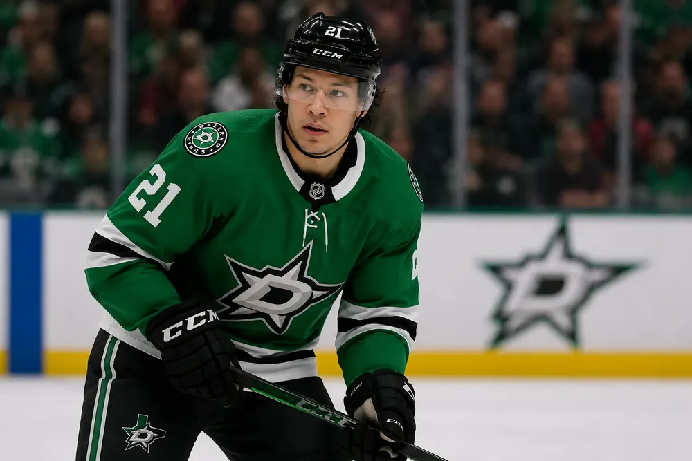 Jason Robertson tackar nej till jätteavtal