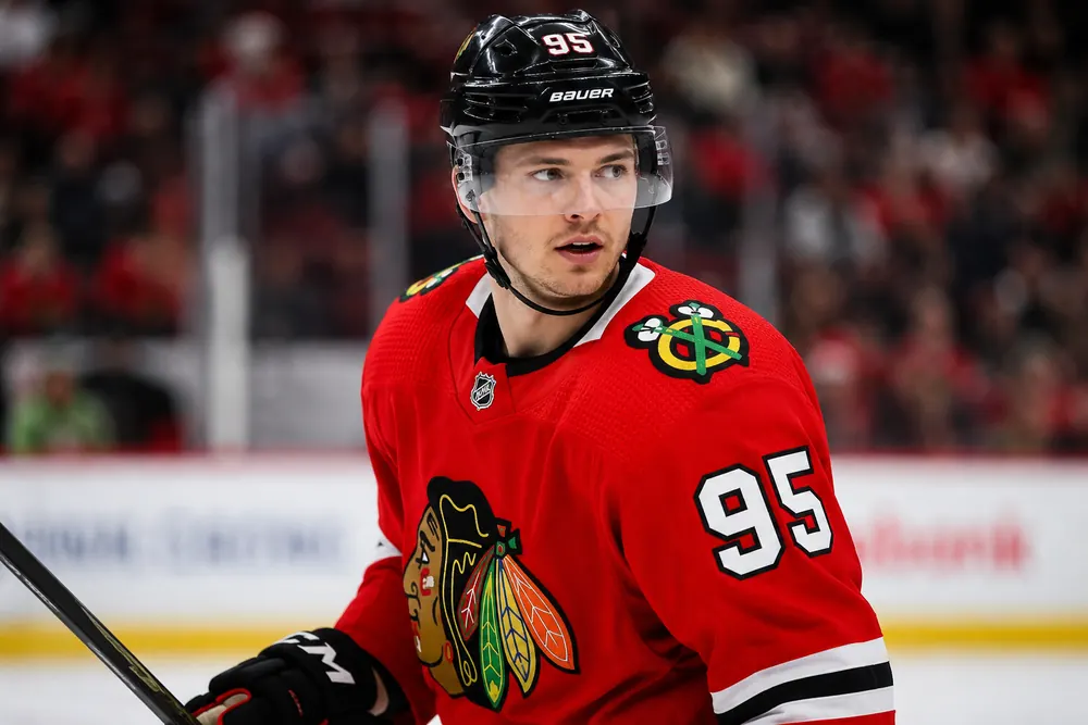 Andre Burakovsky flyttar från Chicago Blackhawks till Ottawa Senators