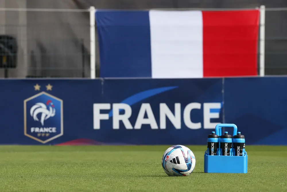 Didier Deschamps tillbaka inför Sverige