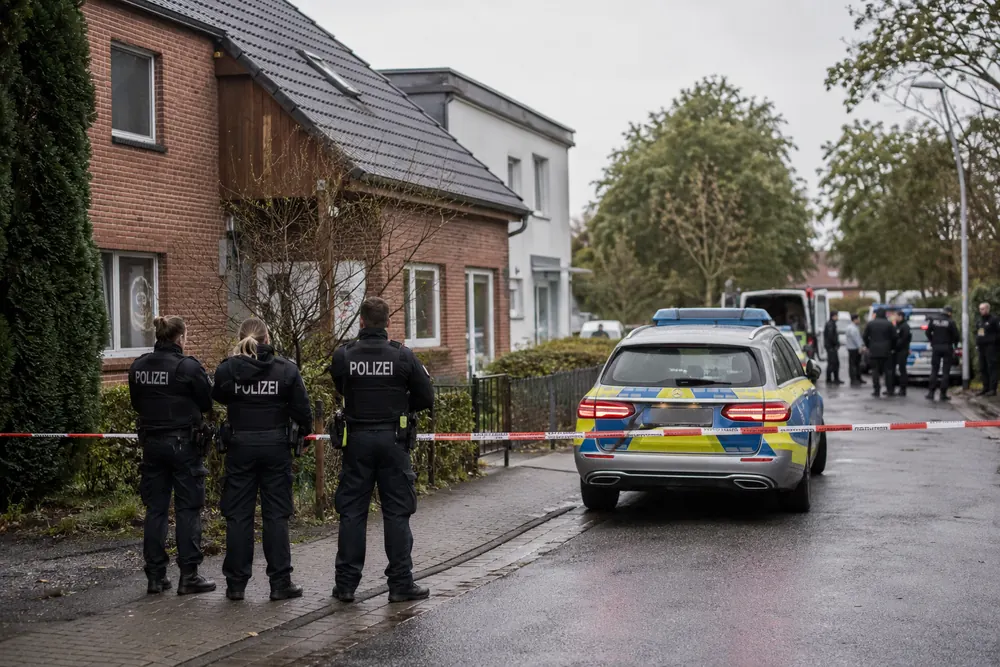 Sex döda efter skottlossning vid social verksamhet