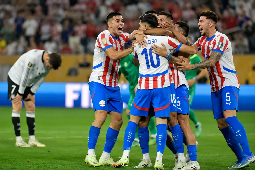 Paraguay slog ut Tyskland efter straffar