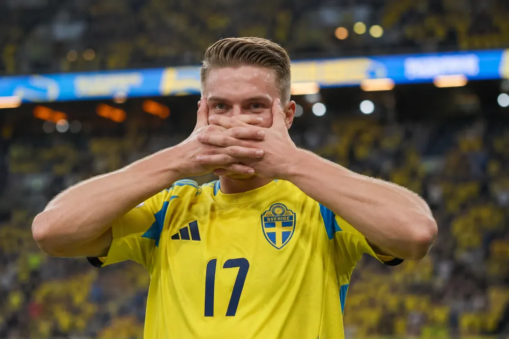 Viktor Gyökeres målgest används i Ica-kampanj