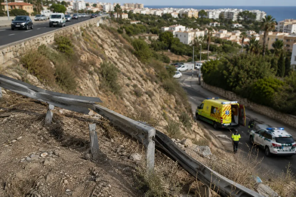 Tre döda efter semesterolycka i Spanien