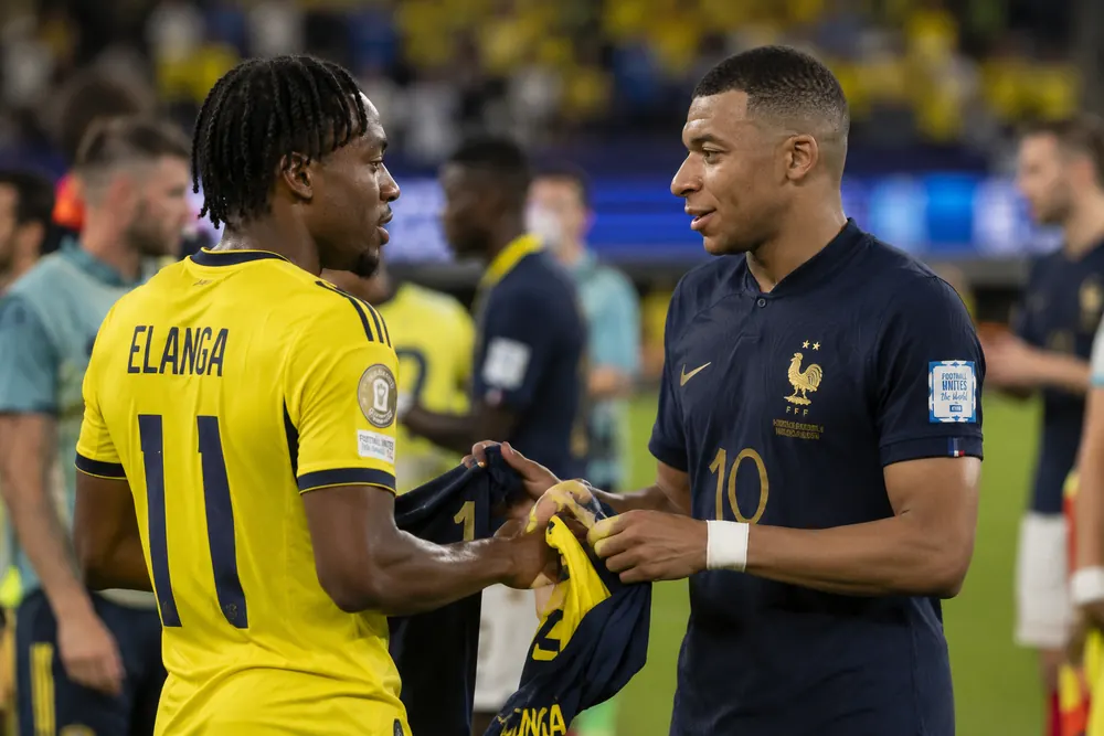 Anthony Elanga berättar om mötet med Kylian Mbappé