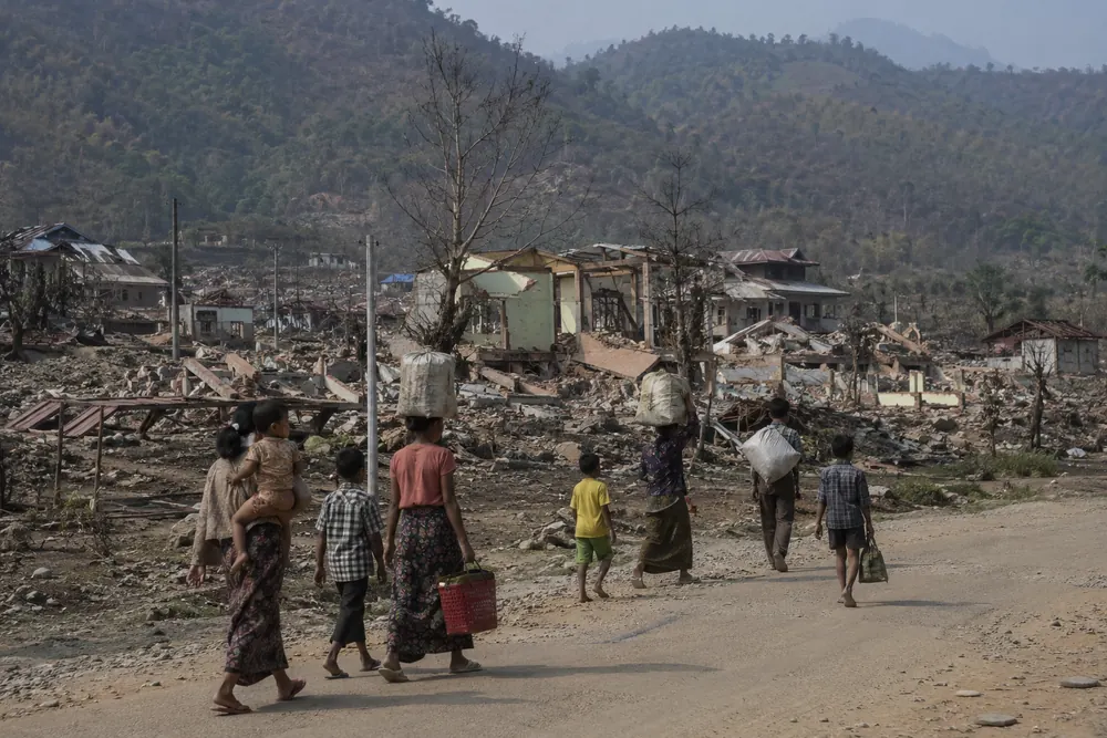 Dödssiffran i Myanmar passerar 100 000