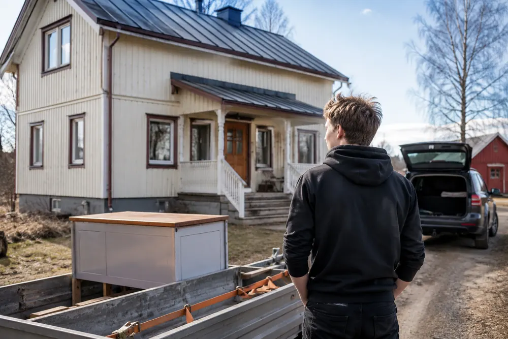 17-åring säljer renoverat hus efter tre års arbete