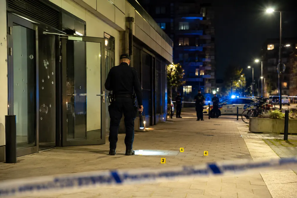 Sjuksköterska försökte rädda skottskjuten man i Malmö