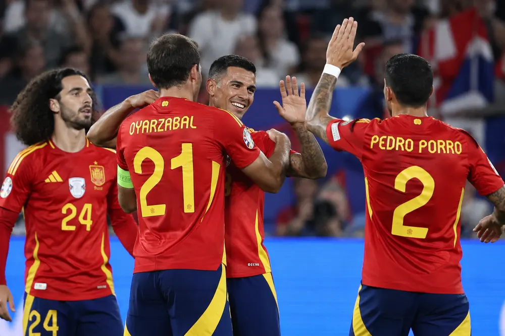 Spanien vidare efter klar seger mot Österrike