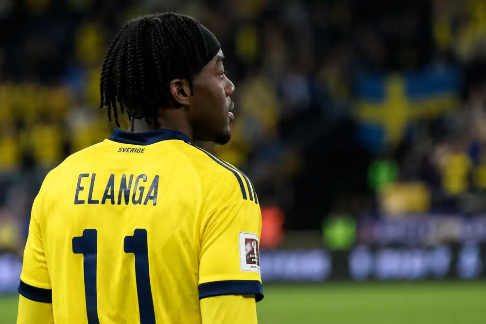Anthony Elanga rörd av skolans stöd