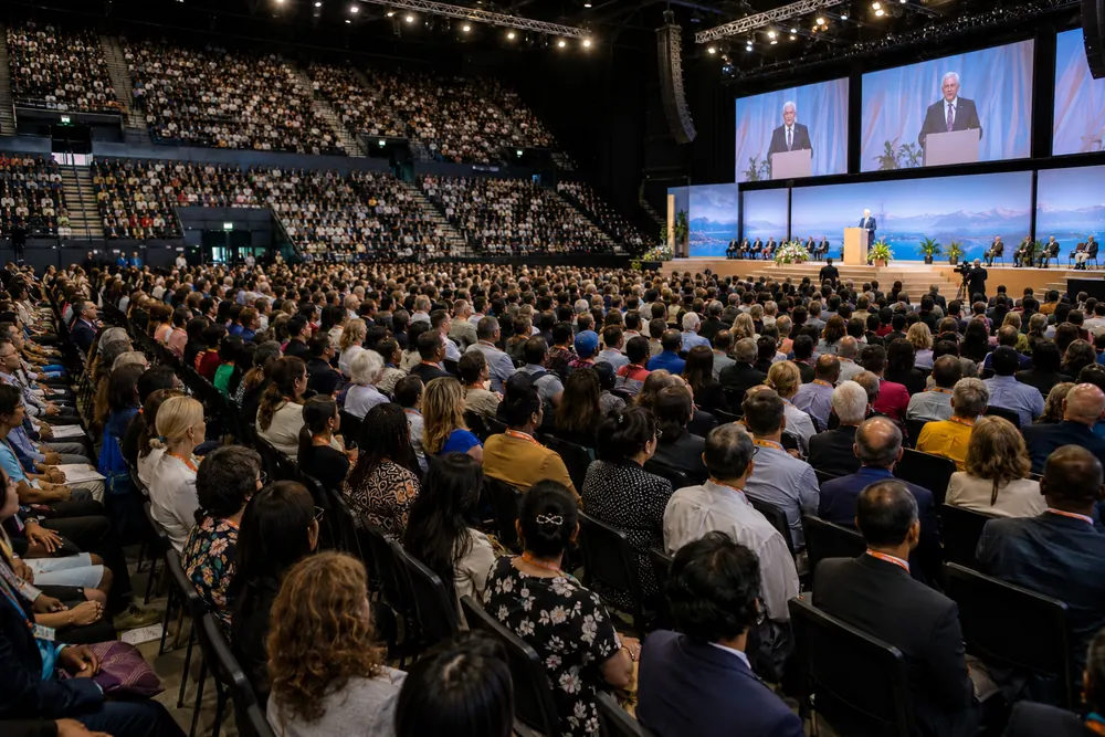 Tiotusentals Jehovas vittnen samlas på 3Arena