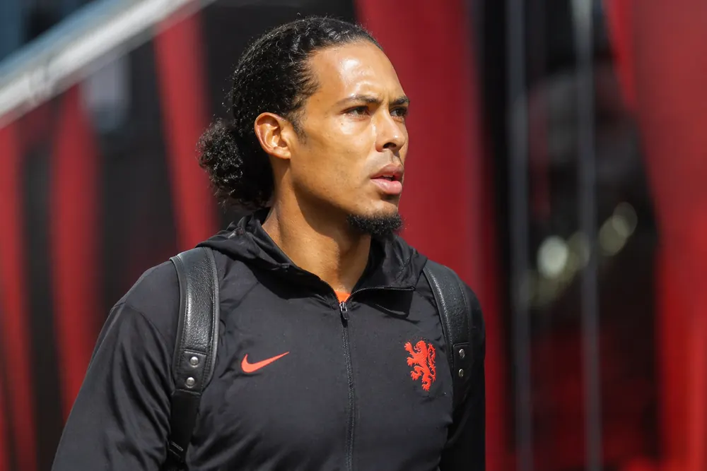 Van Dijk förbereder sig inför Sverige